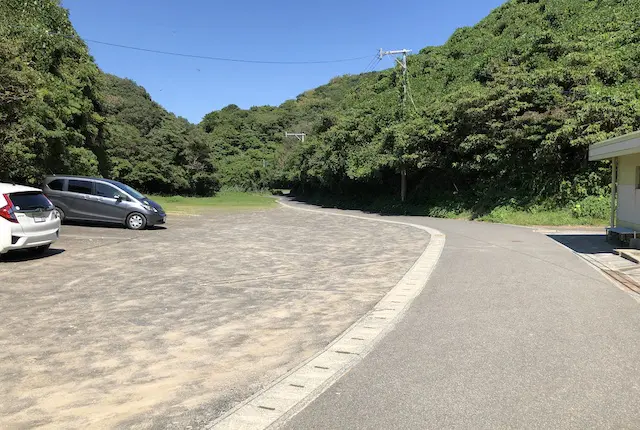 茂串海水浴場の駐車場