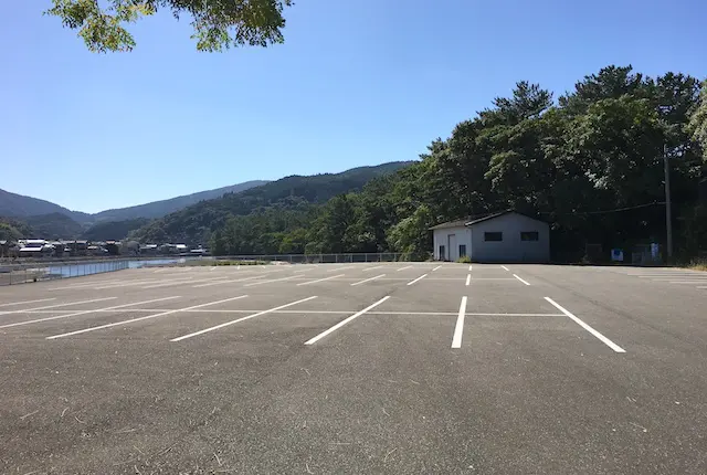 白鶴浜海水浴場の駐車場