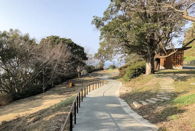 大崎鼻公園の散策路