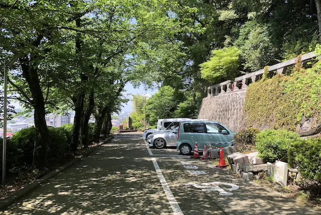 日吉神社の駐車場