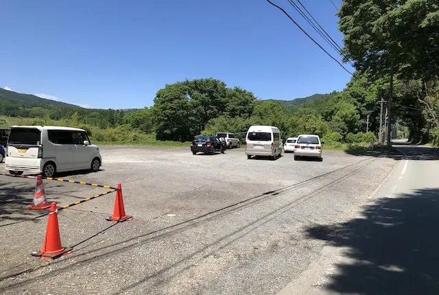 上色見熊野座神社の駐車場