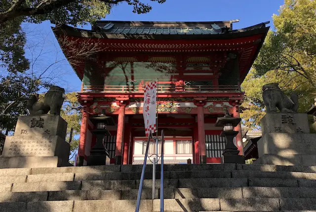 北岡神社の楼門