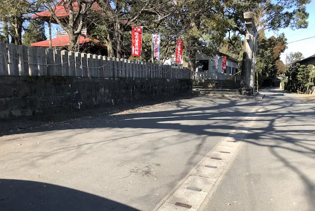 宮地神社の駐車場
