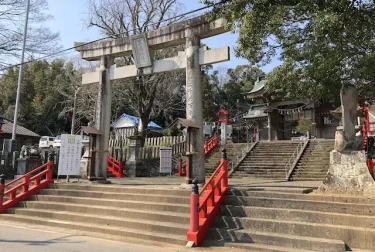 西岡神社の鳥居