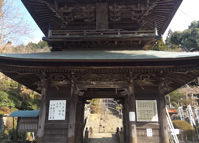 大津山阿蘇神社の楼門
