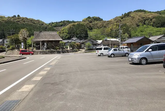 山田大王神社の駐車場