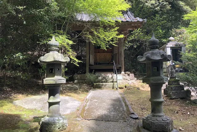 雲巌禅寺の夢殿