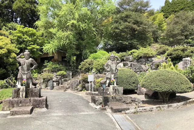 雲巌禅寺の仁王像