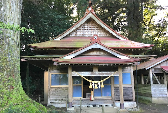 平川阿蘇神社の拝殿