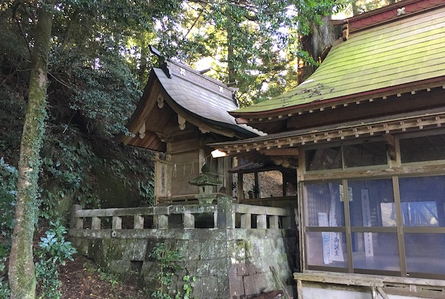 平川阿蘇神社の本殿