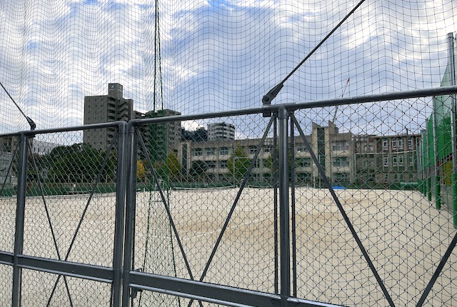 新屋敷公園テニスコート