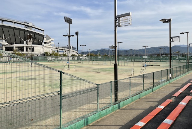 松山中央公園テニスコート