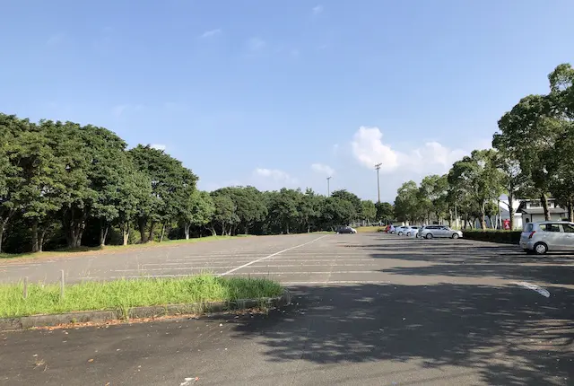 阿久根市総合体育館の駐車場