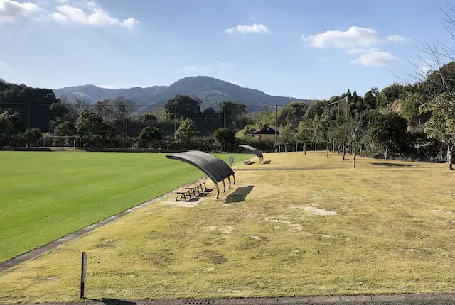 北薩広域公園運動広場のベンチ