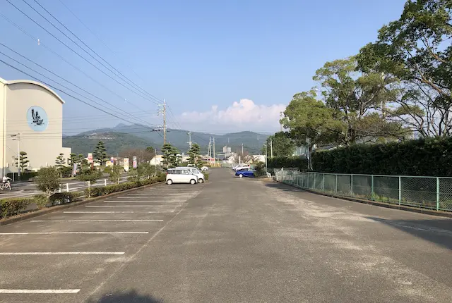 出水市総合武道館の駐車場