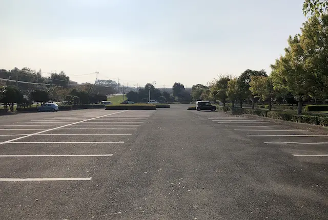 出水市総合運動公園の駐車場