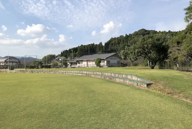 大楠運動公園球技場の野外ステージ