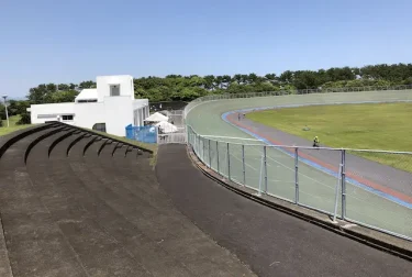 宮崎県総合運動公園 自転車競技場（ソテツ広場）