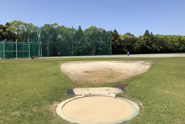 宮崎県総合運動公園の投てき場