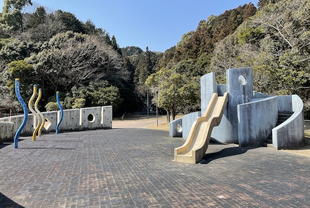 筑紫野市総合公園の森の砦