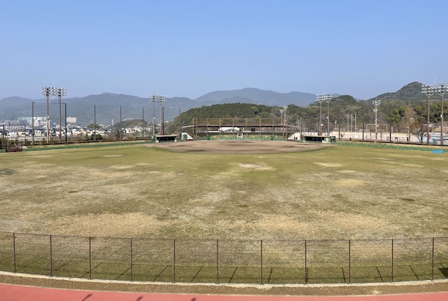 カブトの森公園の野球場