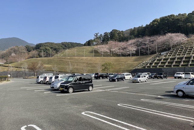 カブトの森公園の駐車場