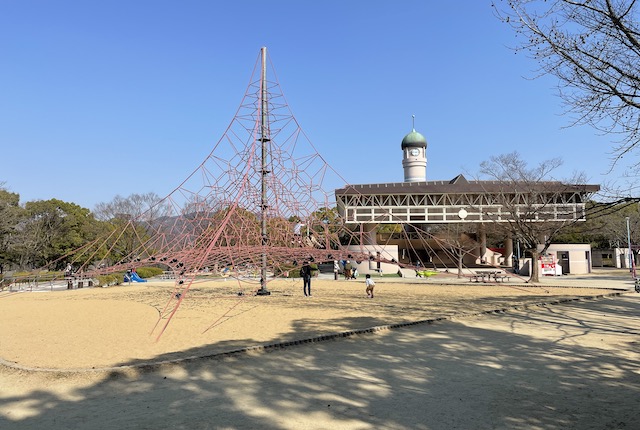 春日公園の児童コーナー