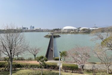 駕与丁公園（福岡県粕屋町）バラ園もある池畔公園