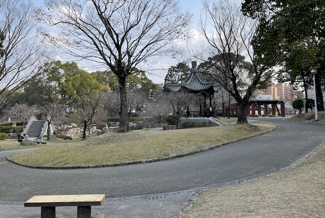 久留米市中央公園の中国風庭園