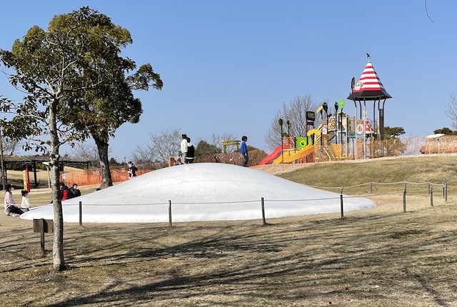 大野城いこいの森中央公園ふわふわドーム