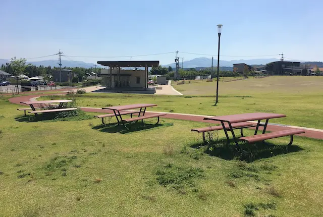 鼻ぐり井手公園の休憩場所