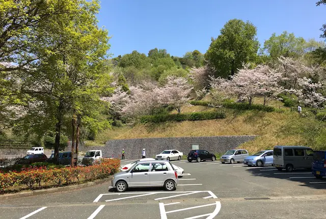 蛇ヶ谷公園の駐車場