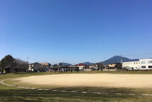 刈草中央公園の広場