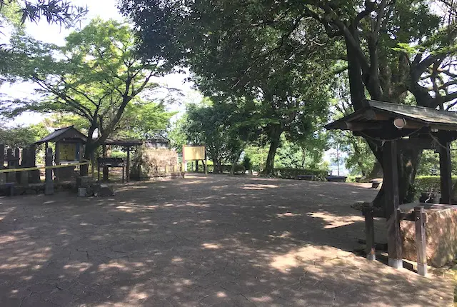 武蔵塚公園の武蔵塚広場