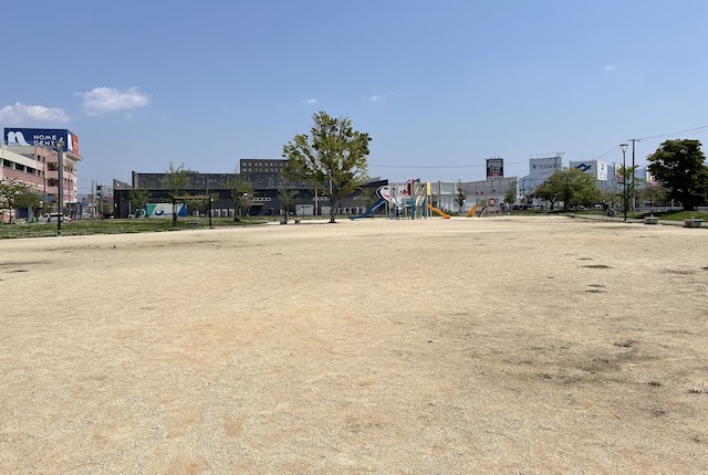 大井中央公園の遊具広場