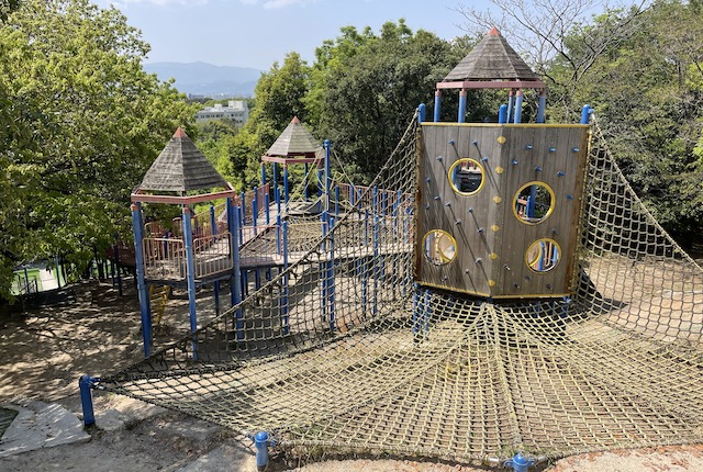 東平尾公園大谷広場のジャイアントトリム