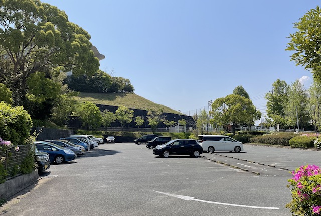 東平尾公園大谷広場の駐車場