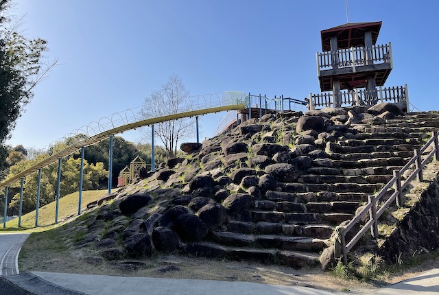 高田濃施山公園のコンビネーション遊具