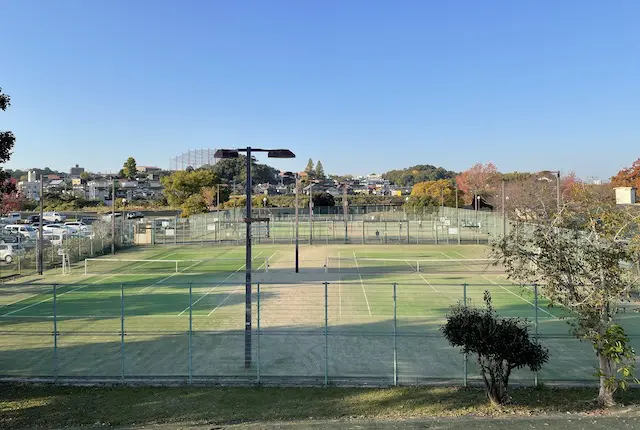 坪井川緑地運動施設のテニスコート