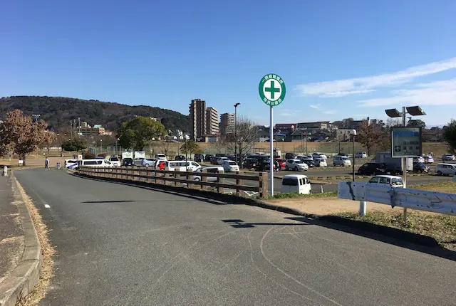 坪井川緑地公園の駐車場