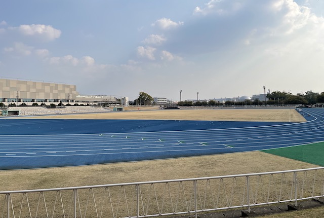 久留米総合スポーツセンター陸上競技場