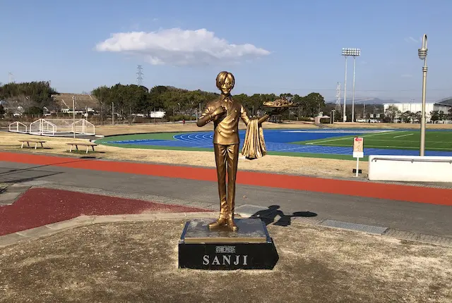 益城町総合運動公園のサンジ像