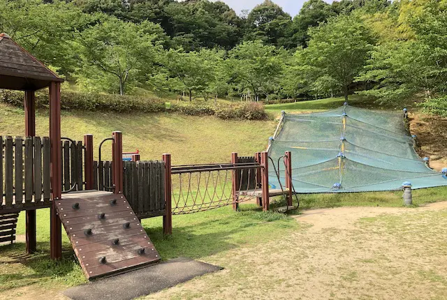 アスレチック遊具