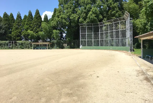 泗水グラウンドの野球場