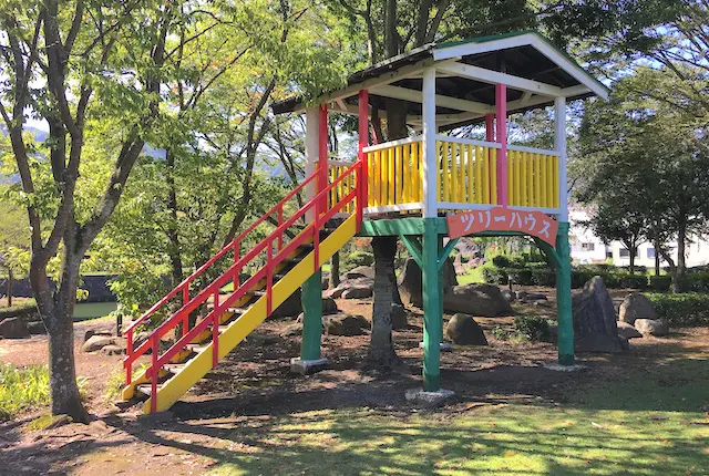 阿蘇中央公園のツリーハウス