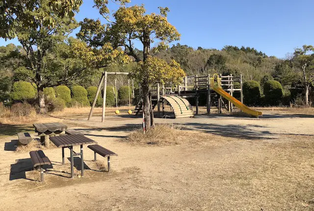 雁回公園の遊具