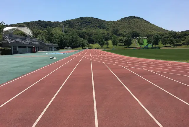 熊本県民総合運動公園補助競技場のトラック