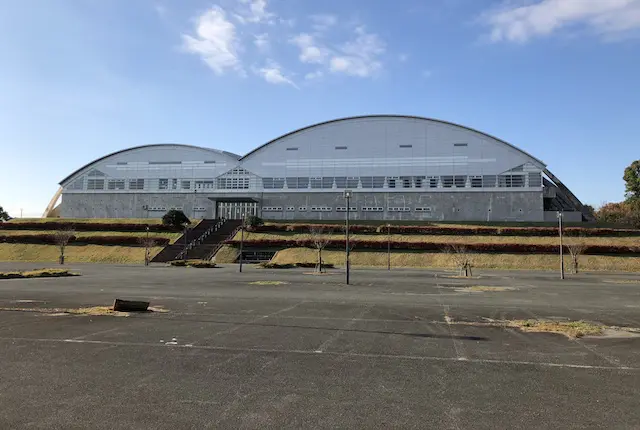 菊池市総合体育館の駐車場