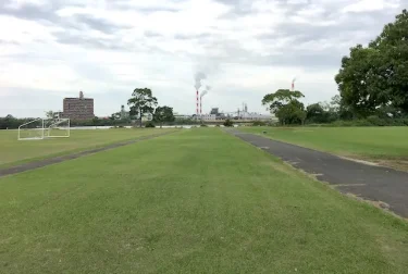 球磨川河川緑地公園（熊本県八代市）