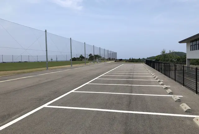 麟泉運動公園の駐車場